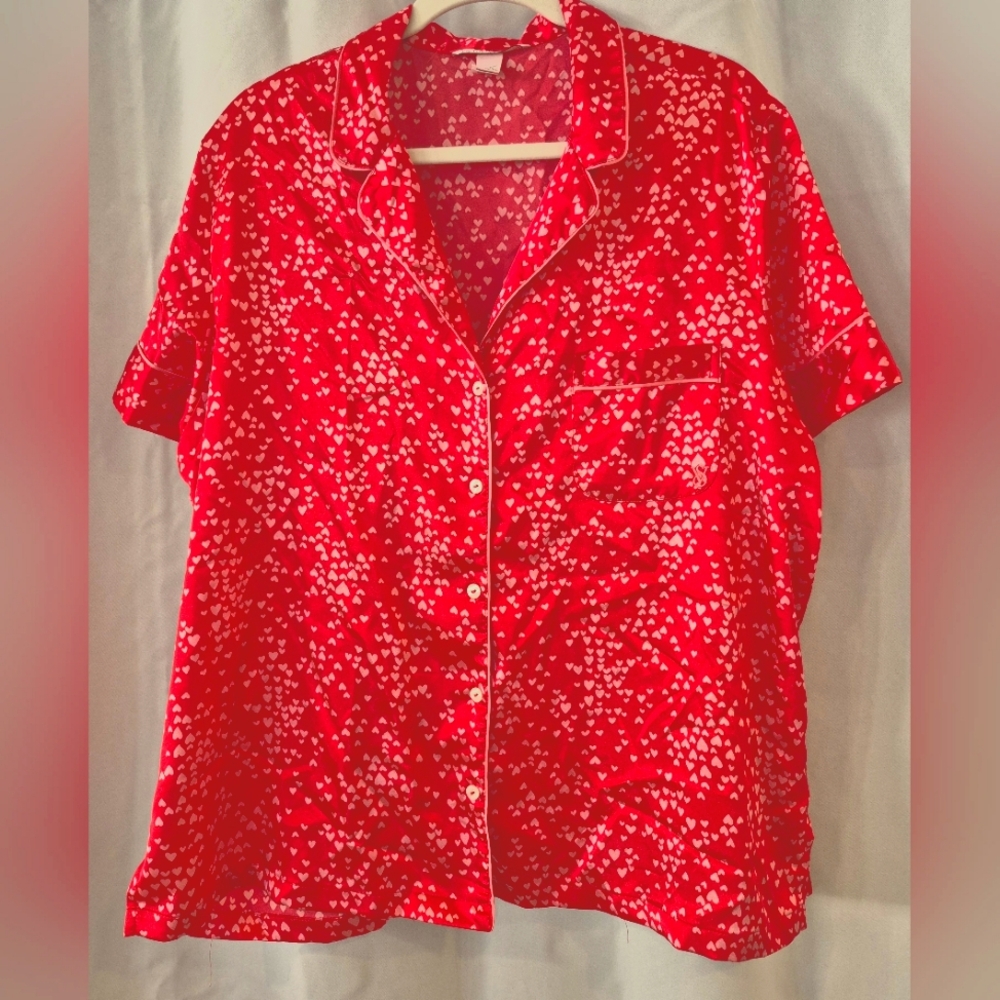 Red Heart Print Victorias Secret Satin Pajamas